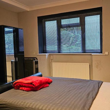33 Camden Square - Double Room Лондон Экстерьер фото